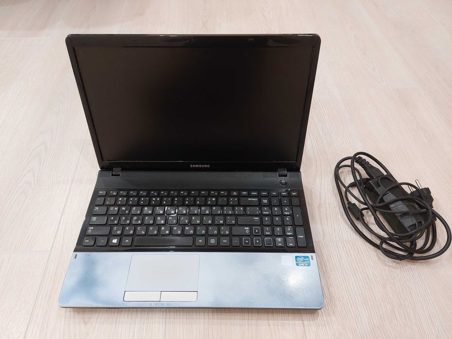 Лаптоп samsung за части