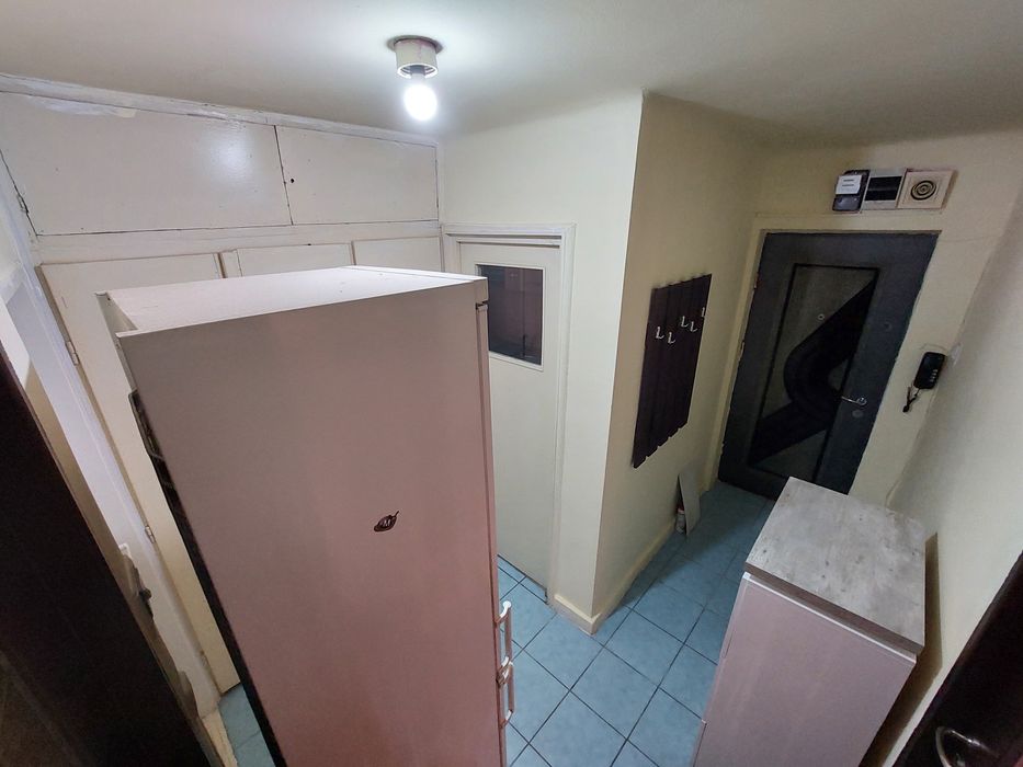Închiriez Apartament cu 2 Camere la 5 Minute de Piața Rogerius