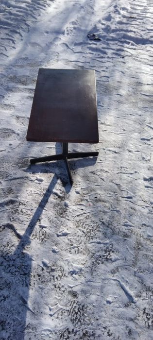 Продам  столик .