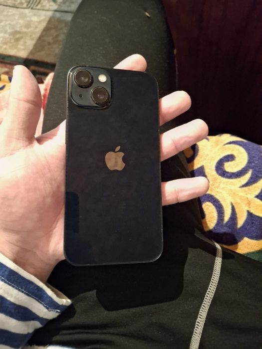 Айфон 13 128гб идеал