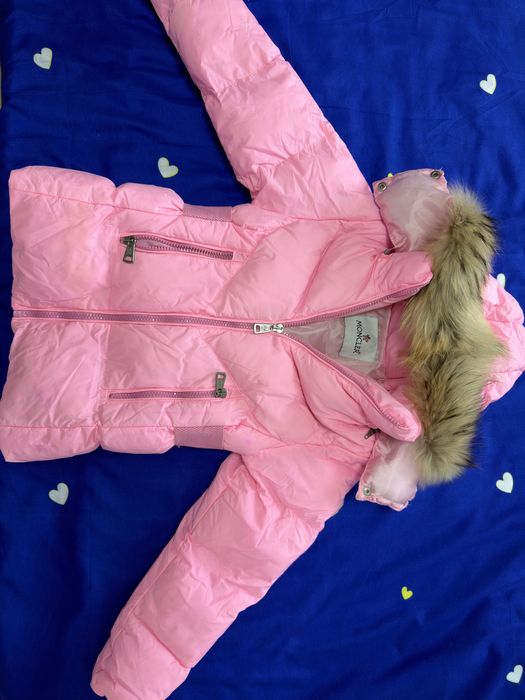 Geacă Moncler fetițe, mărimea 116 (6 ani), Roz, cu glugă și blăniță naturală