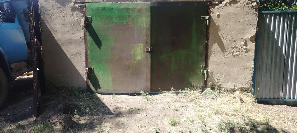 Продам ворота на гараж