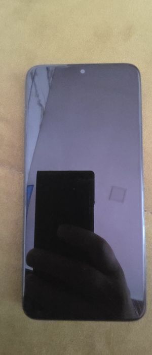 Alcatel 1SE.    20€