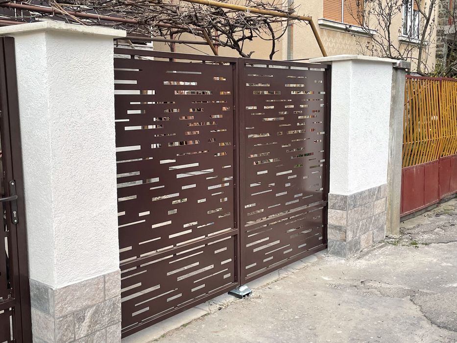 Porți, garduri, balustrade