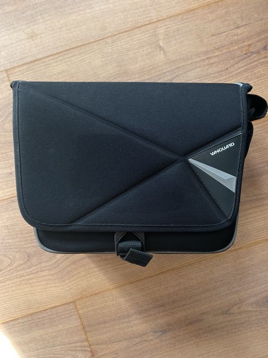 Продам сумку для фотоаппарата