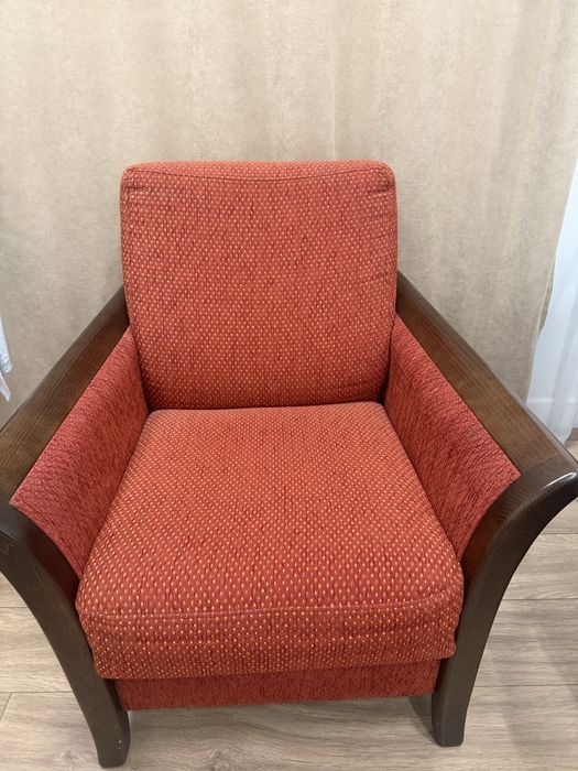 Продам диван +2 кресла