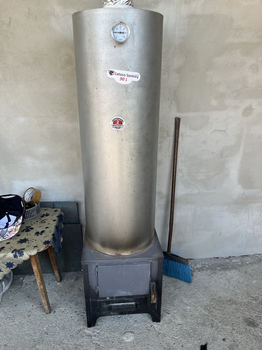 Vand boiler pe lemne