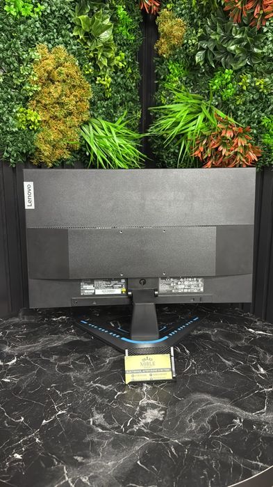 Noble Amanet - Monitor Lenovo G24e-20