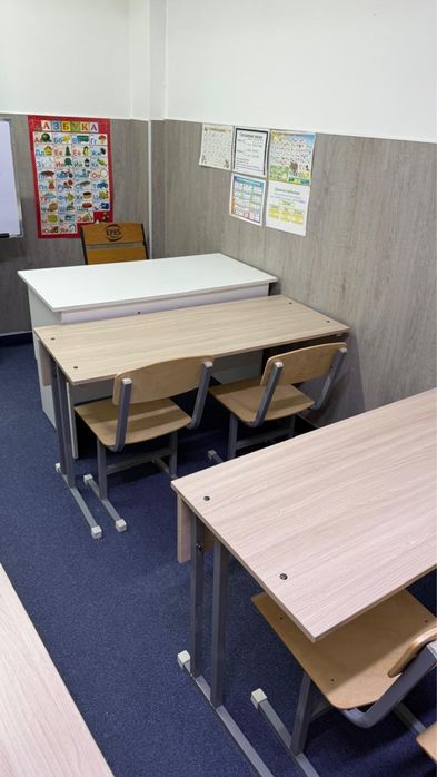 Продам парты школьные комплект