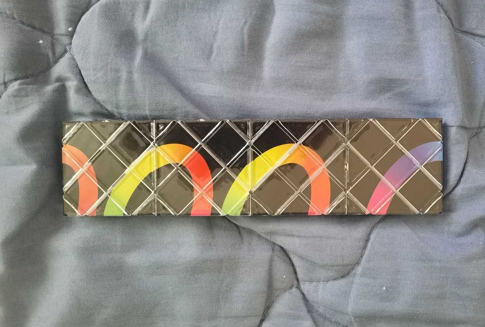 8-панелен сгъваем пъзел