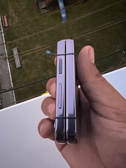 Galaxy Z Flip 5 256Gb