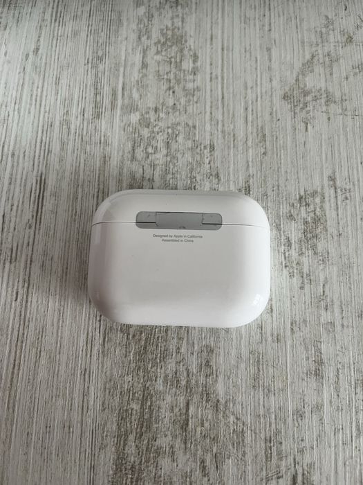 Vand Airpods pro 3 folosite