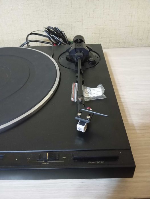 Продам проигрыватель винил дисков PIONEER.