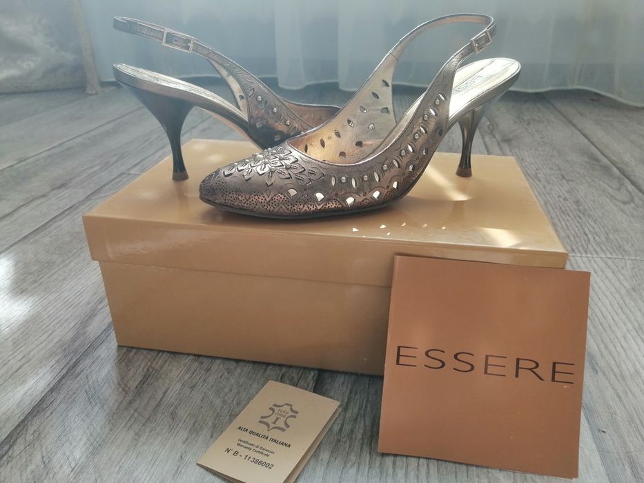 Туфли - босоножки  ESSERE(Италия), кожа, р36, новые. Торг