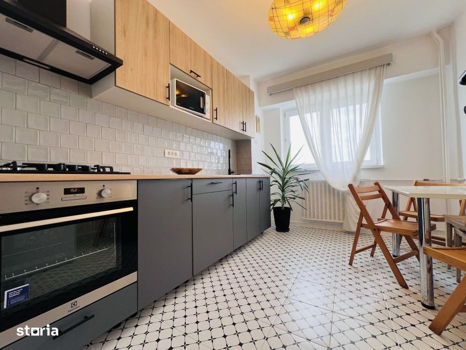 Apartament 2 camere, renovat complet, prima inchiriere, Zona Mosilor