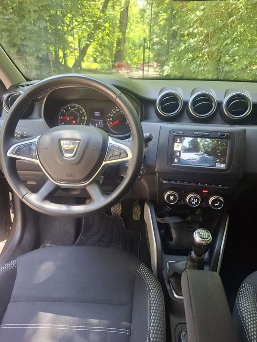 Vând Dacia duster 4x4 Prestige