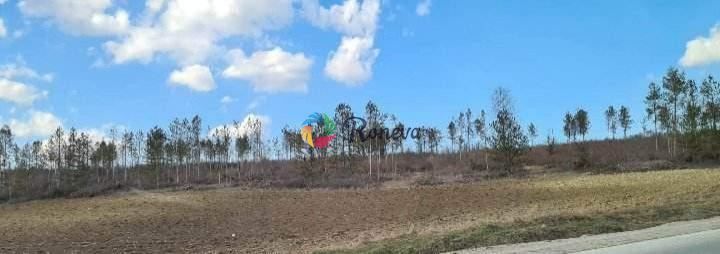 Парцел в Варна, област-с.Тополи площ 2500 цена 660000