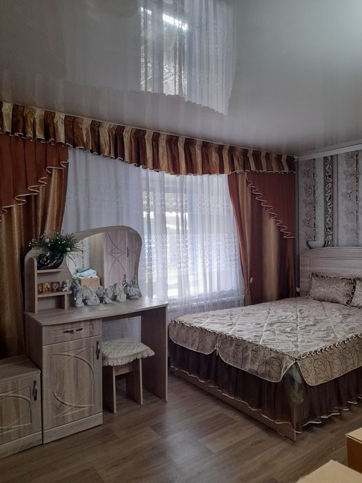 Продам тюль готовая вместе с крючками