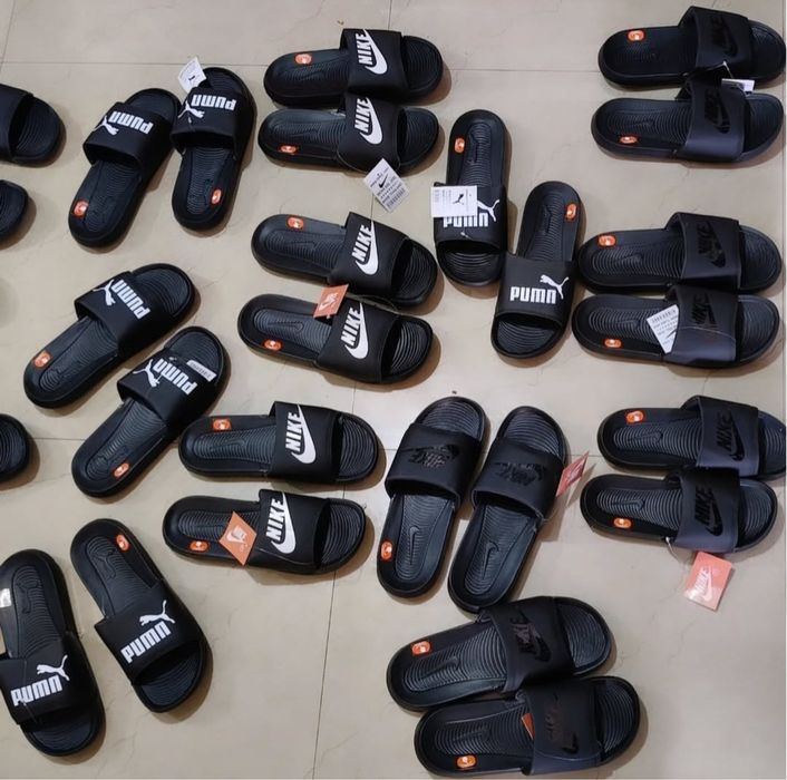 резиновые мужские тапочки