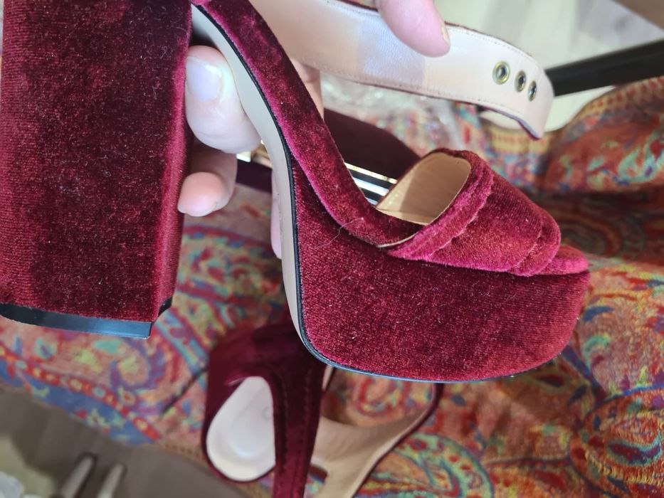 Босоножки, туфли ,