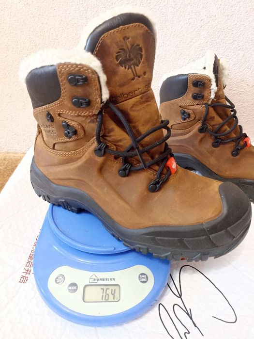 Продам зимние ботинки р 38