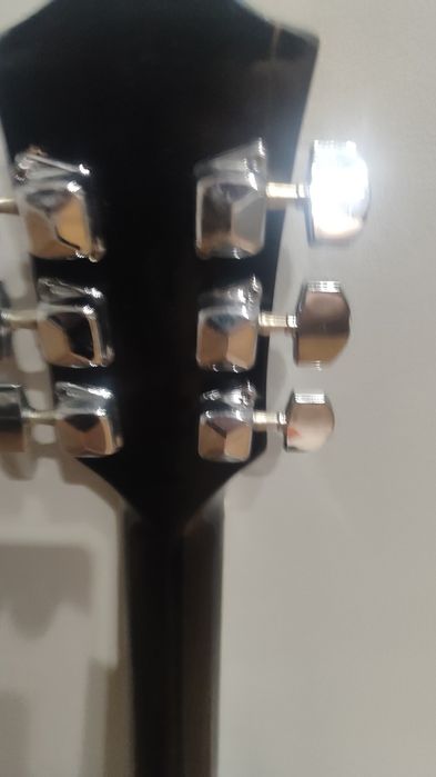 Сломанная Акустическая Гитара Faix (