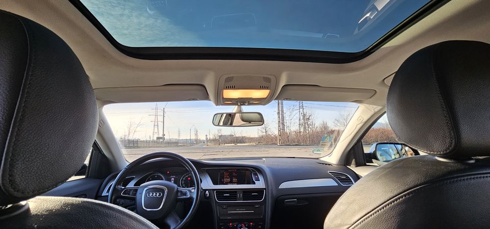 Audi A4 B8 2.0 TDI CAGA  - FULL PANORAMIC & Piele
