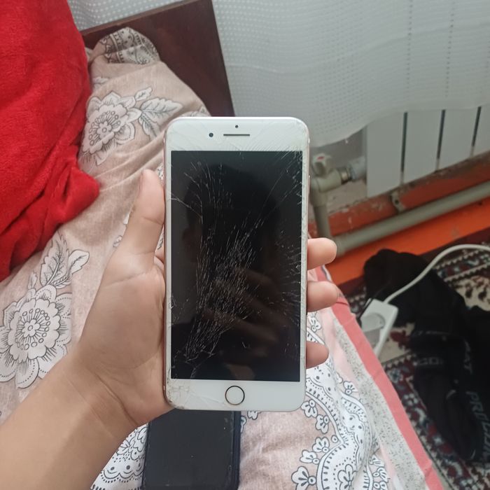 Айфон 8+ и оппо а72