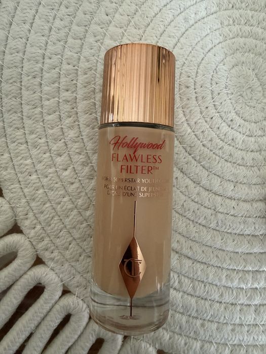 Charlotte Tilbury Hollywood Flawless Filter