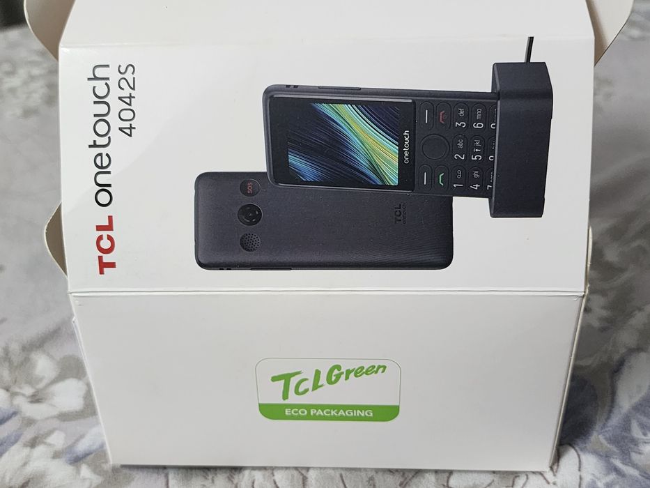 Telefon cu butoane