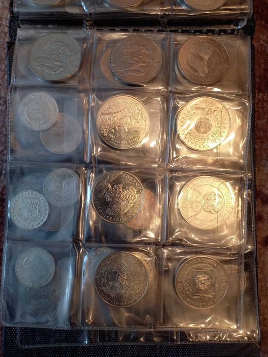 Коллекционные монеты Казахстана.