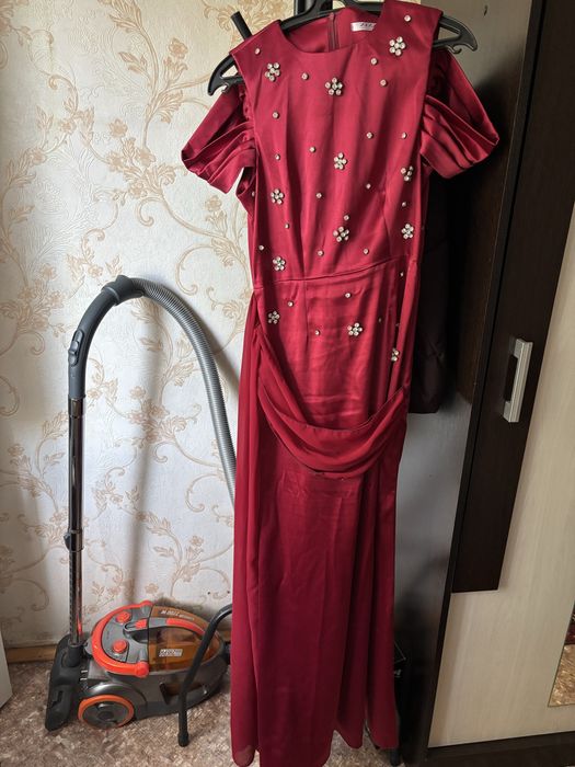 Продам вечернее платье б/у