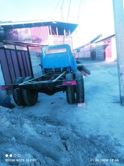 Грузовой автомобиль газ-53