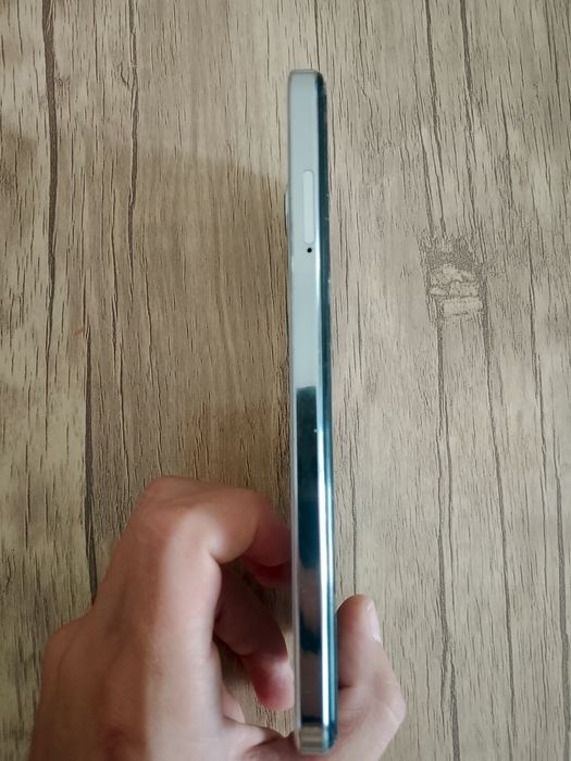 Telefon sotiladi