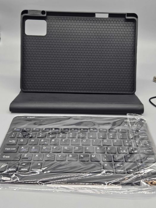 Калъф с безжична клавиатура и мултитъч тъчпад за Lenovo Tab M11 11"