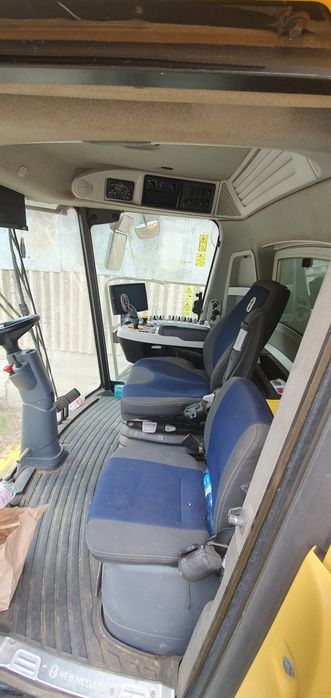 Combină New Holland CR9.90