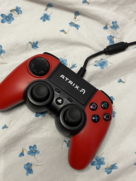 Ps4 500gb + controllere