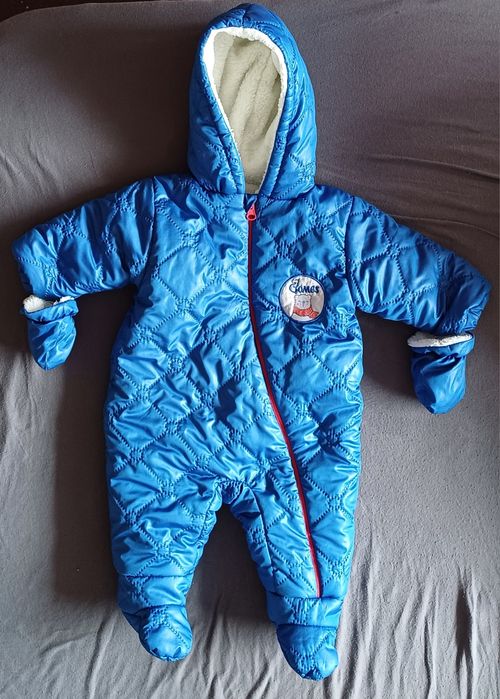 Бебешки син космонавт