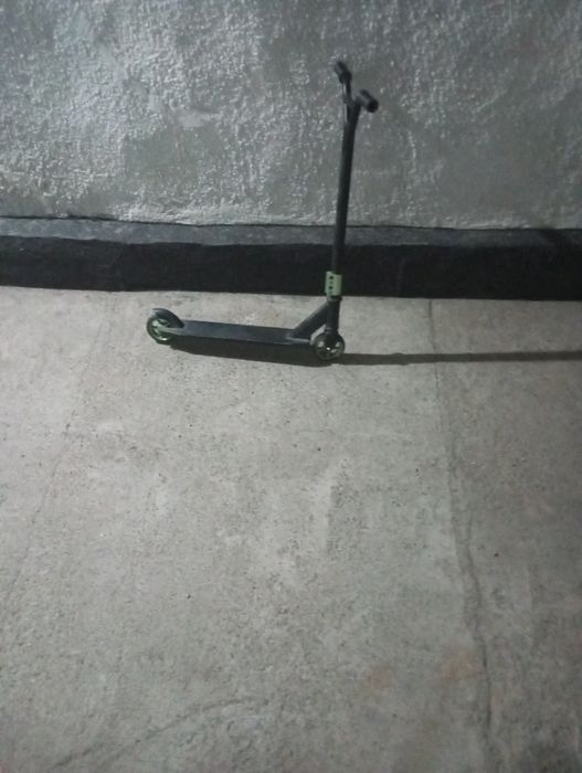 Продам трюковой самокат