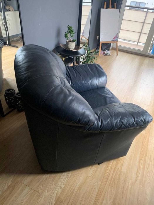 Vând fotoliu din piele naturalǎ