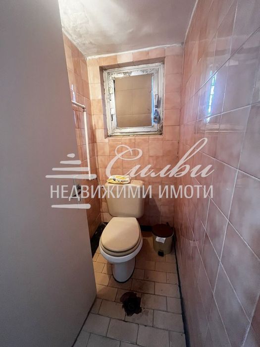 Дава се под наем Офис в Шумен, Център - 100 кв.м за 856.8 € - Снимка #2