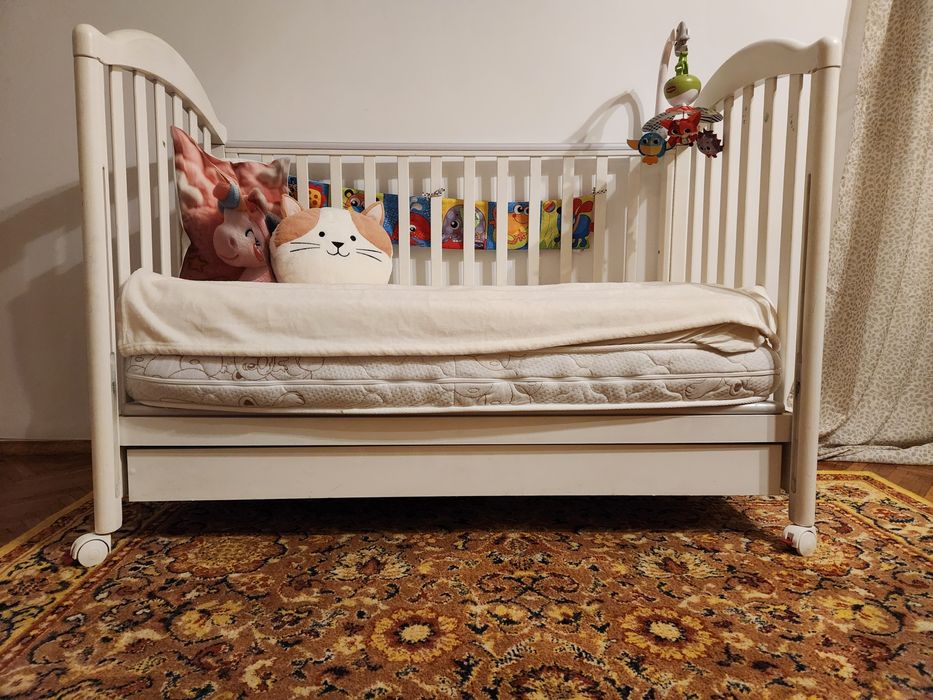Детско легло, бяло, с падащи прегради на 2 нива