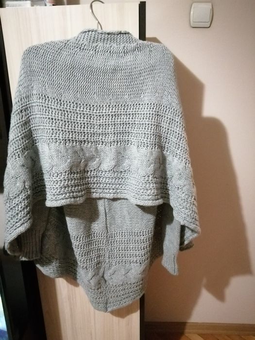 Дамска плетена жилетка , С