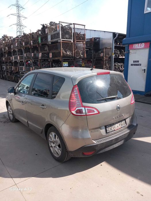 RENAULT MEGANE SCENIC / AN 2011/ R9M-A4/Dezmembrez/Dezmembram