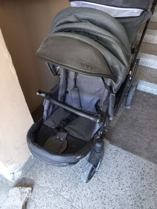 Двойна бебешка количка