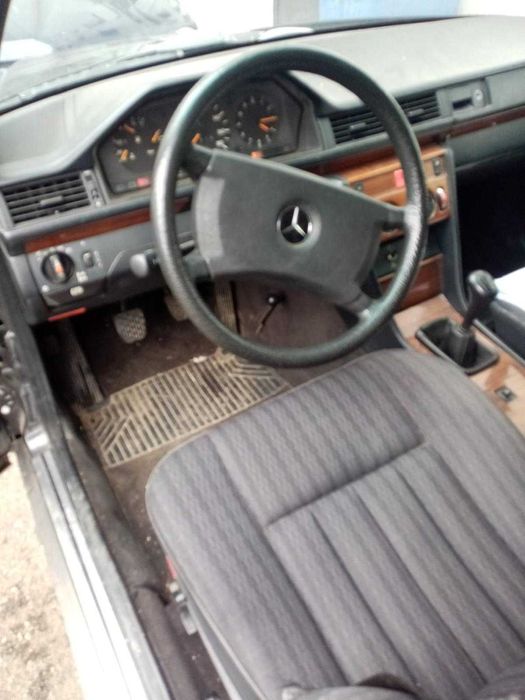 Mercedes-Benz 200 D diesel, autospecială funerară 2 locuri, gri