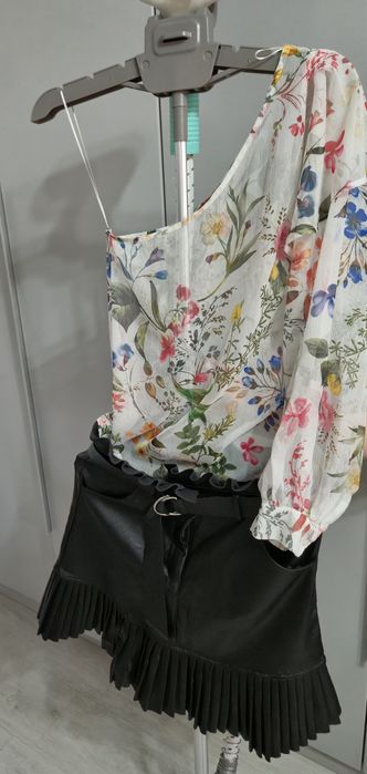 Set fusta+bluza de vara Stradivarius