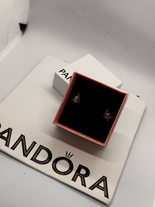 Пандора обеци Pandora