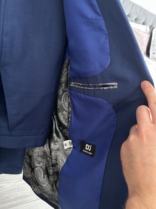 vand costum diasim style fabricat la satu mare