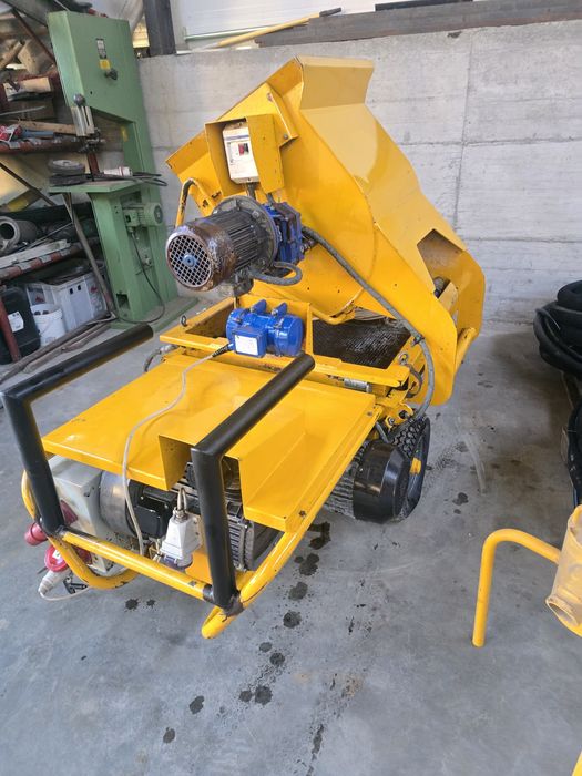 Pompa Masina tencuit Torcretat!